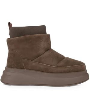 Linda Baumann Quilted Suede Ankle Boots - Brown