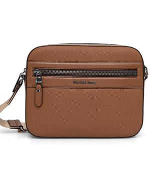 Michael Kors Jet Set Logo-Plaque Pebbled-Leather Shoulder Bag - Brown