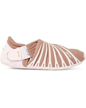 Suicoke ロゴタグ スニーカー - ピンク