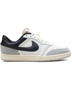 Nike Skyline Low Sneakers - White