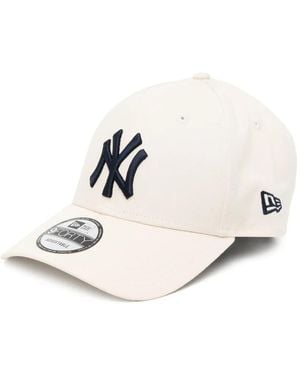 KTZ 9Forty Logo-Embroidered Baseball Cap - Natural