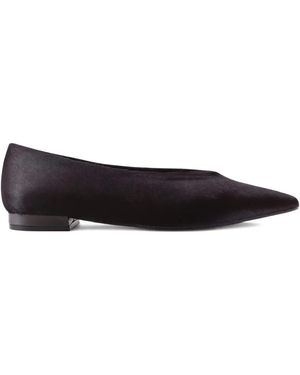 Notabene Ginevra Pointed-Toe Ballerina - Black