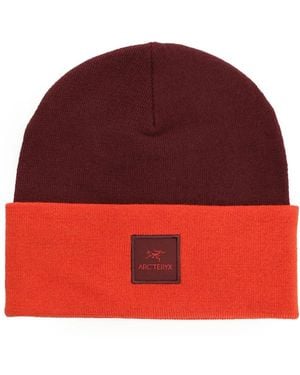 Arc'teryx Logo-Patch Knitted Beanie Hat - Red