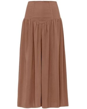 Azeeza Noora Rok - Bruin