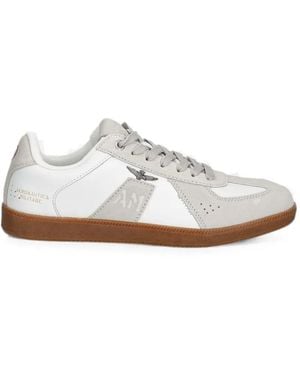 Aeronautica Militare Logo-Plaque Panelled Low-Top Trainers - White