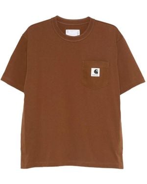 Sacai Camiseta con parche del logo - Marrón