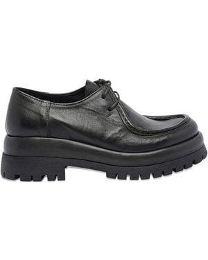 Pawelk's Cru Lace-Up Round-Toe Derby Shoes - Black