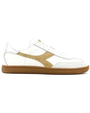Diadora Zapatillas Con Efecto Metalizado Y Ribete De Ante - Blanco