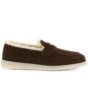 Prada Loafer Aus Wildleder Mit Logo-Schild - Braun