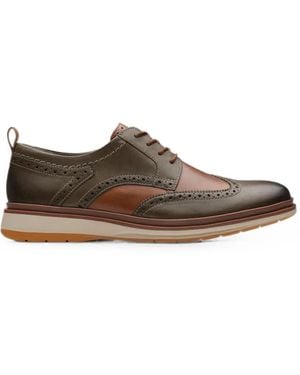 Clarks Chantry Wing Brogue-Detail Derby Shoes - Brown