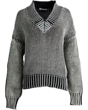 VAQUERA V-Neck Ribbed Sweater - Gray
