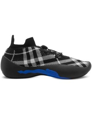Burberry Neptune Trainers - Black