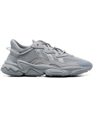 adidas Ozweego スニーカー - グレー