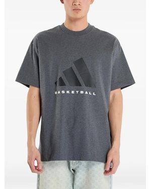 adidas Basketball Logo-Print T-Shirt - Grey