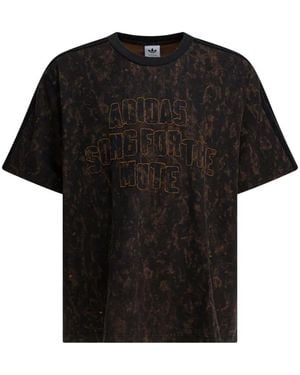 adidas Acid-Wash Logo-Patch T-Shirt - Black