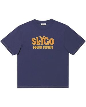 Nicholas Daley T-Shirt Met Tekst - Blauw