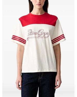 Stine Goya Logo-Print Striped-Sleeve T-Shirt - Red