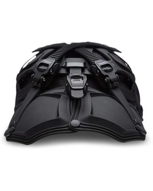 Innerraum Visera Con Detalle De Hebilla - Negro