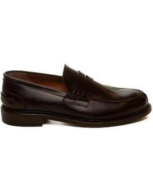 Berwick Shoes Serrated-Edge Penny Loafers - Brown