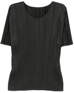 Issey Miyake Plissé-Effect Short-Sleeve T-Shirt - Black