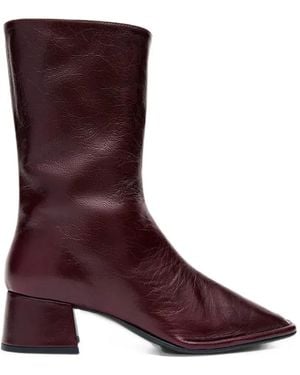 Alohas Berlin Crinkled-Finish Square-Toe Boots - Purple