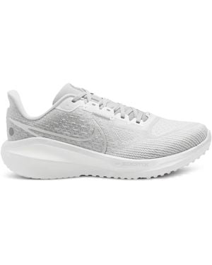 Nike Vomero 17 Low-Top Trainers - White