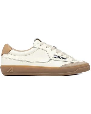 Autry Windscape Logo-Patch Leather Trainers - White