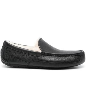 UGG Ascot Slippers - Black