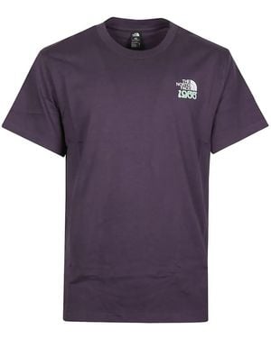 The North Face 1966 Tnf Ruimvallend T-Shirt Met Grafische Print - Paars