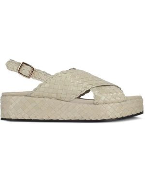LA ROSE Woven Crossover Platform Sandals - White