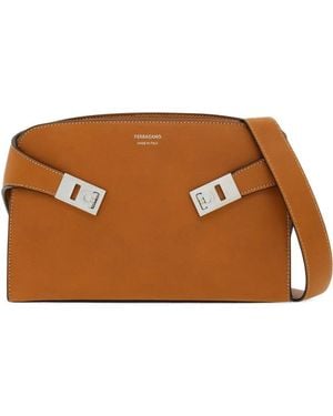 Ferragamo Petit Sacoche À Fermeture Zippée Hug - Marron