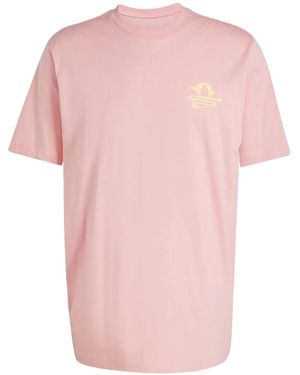 adidas Originals Resort Logo Graphic T-Shirt - Pink