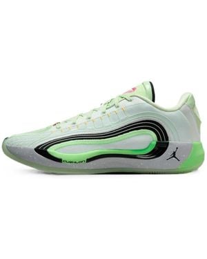 Nike Luka 4 Trainers - Green