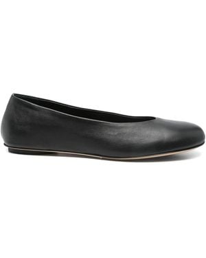 Weekend by Maxmara レザーフラットシューズ - ブラック