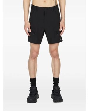 Ostrya Bermudas Cargo Con Logo - Negro