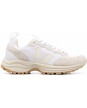 Veja Trainers - White