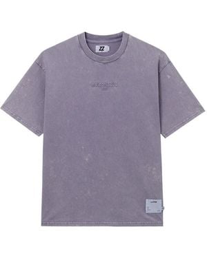 Izzue Embossed T-Shirt - Purple