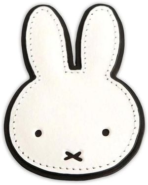 Andres Gallardo Broche Miffy - Black