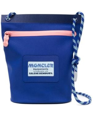 Moncler Amoeba By Salehe Bembury Clutch Bag - Blue