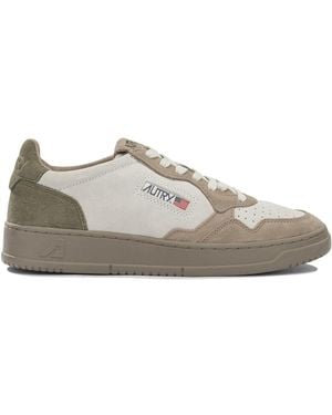 Autry "Medalist Low" Low-Top Sneakers - Gray