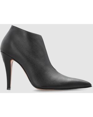 McQueen Bos Taurus Shoes Boots - Black