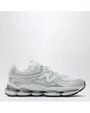New Balance Abzorb 2000/ Metallic Sneakers - White