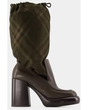 Burberry Wedge 95 Boots - Green