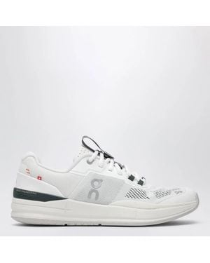 On Shoes The Roger Pro Tennis Shoes - White