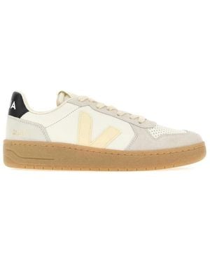 Veja V-82 - White