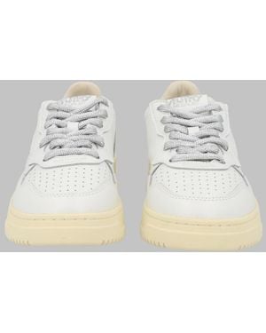 Autry Trainer "Medalist Low" - Metallic