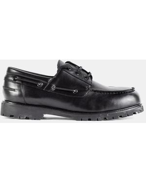 Studio Nicholson Boat Shoe En Cuir De Veau Lisse Noir Semelle Vibram Guston - Black
