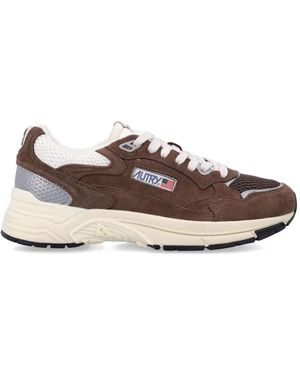 Autry Hyperway Suede Trainers - Brown