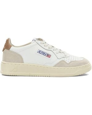 Autry "Medalist Low" Low-Top Sneakers - White