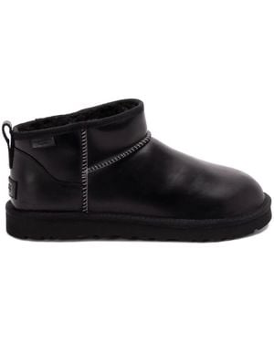 UGG "Classic Ultra Mini Leather Regen" - Black
